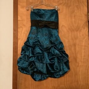 EUC Ruby Rox Strapless BOW-TIE BUBBLE Dress - Sz 3